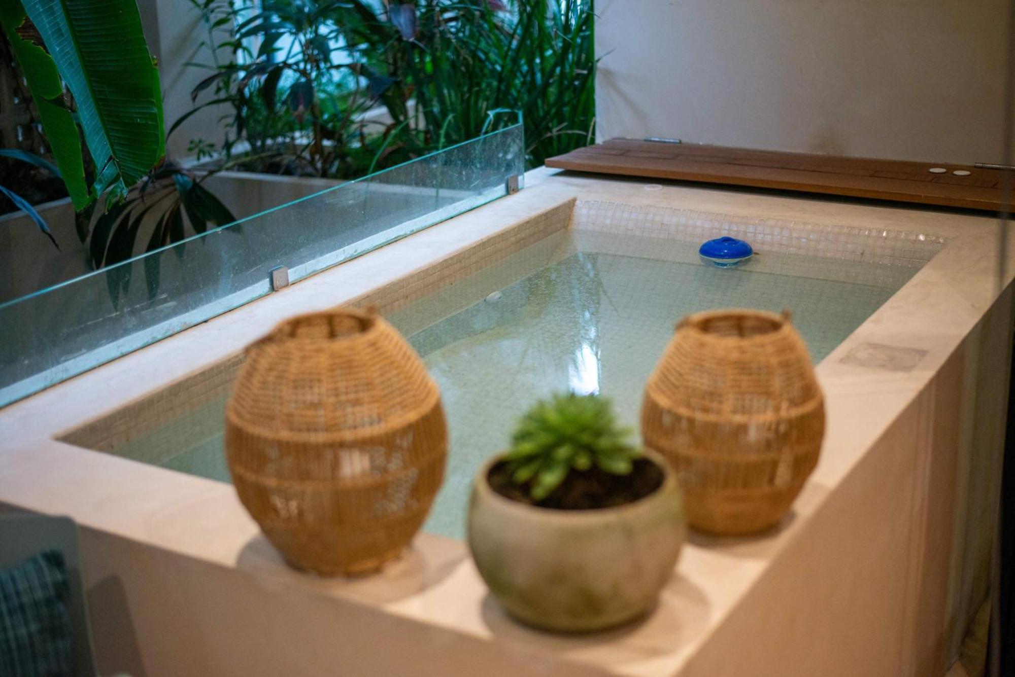 Stunning 2br With Plunge Pool - Rooftop Sea Views