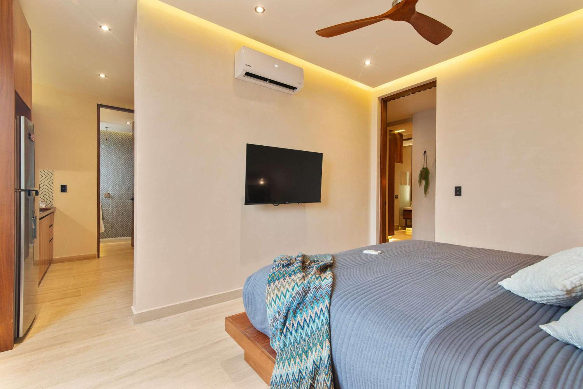 Stunning 2br With Plunge Pool - Rooftop Sea Views *